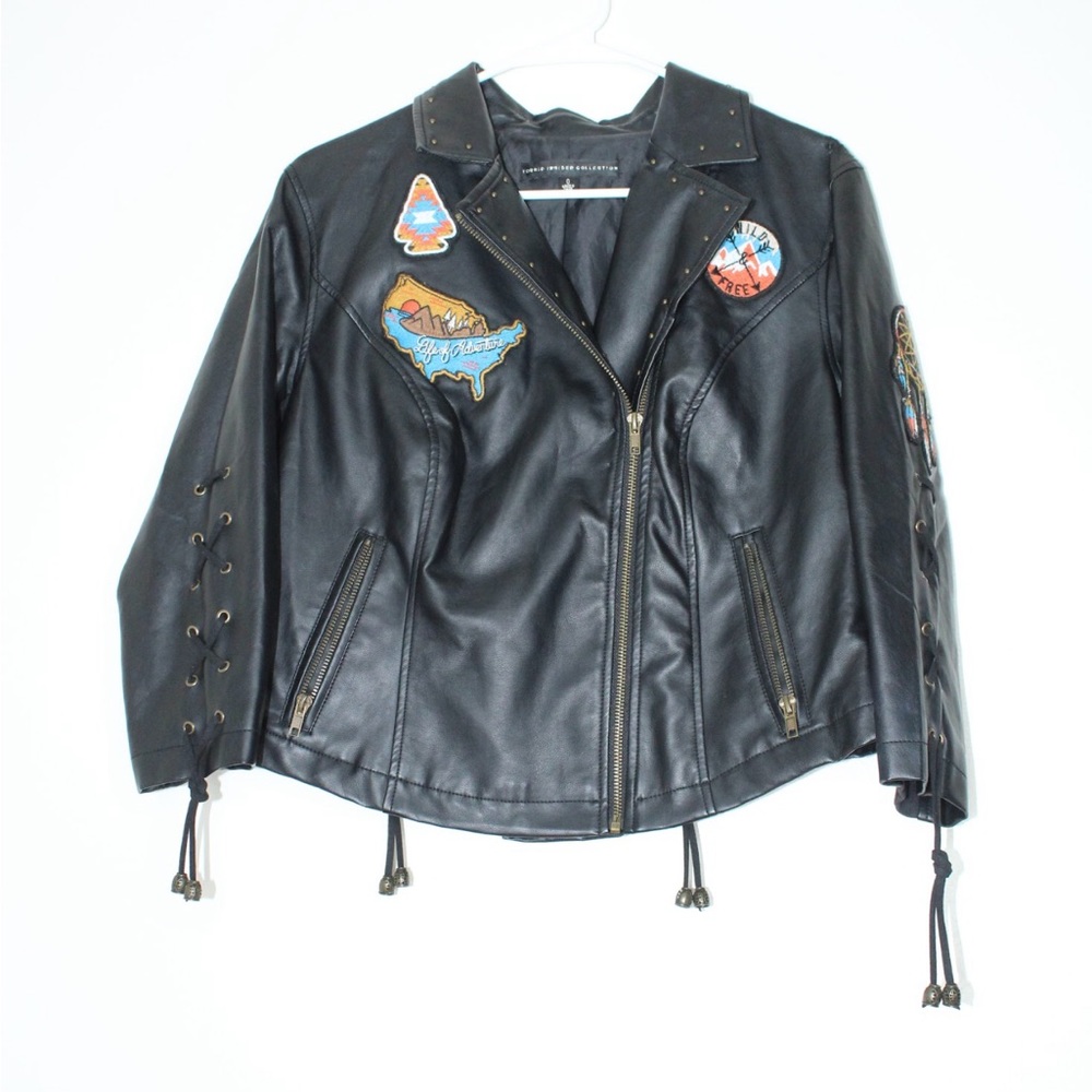 Torrid Insiders Collection Patch Moto Jacket Faux Leather Sz 0 (12/L) - Picture 1 of 9